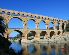 The Pont du Gard Tourist Office